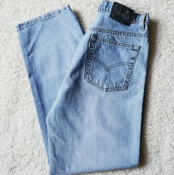 Levi's Denim - 🦋HP🦋Vintage~Levi's Silver Tab Jeans